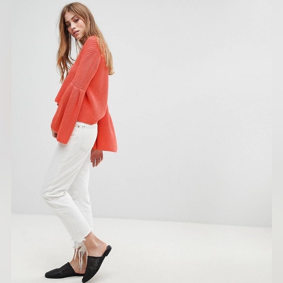 Free People Damsel Flared Sleeve V Neck Sweater Women’s Size Medium NEW - Picture 3 of 11